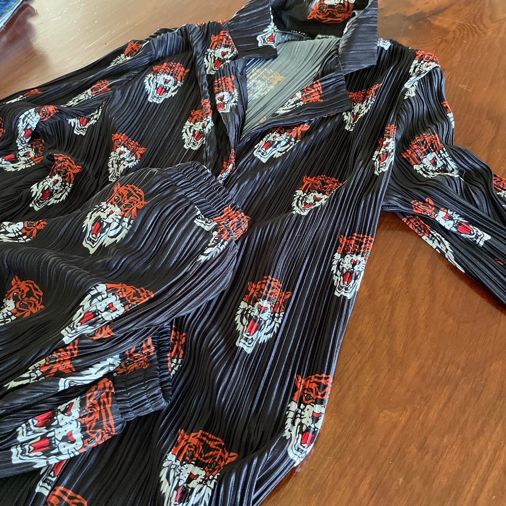 Dressed in la la. Long Sleeve Plissé Set Tigress